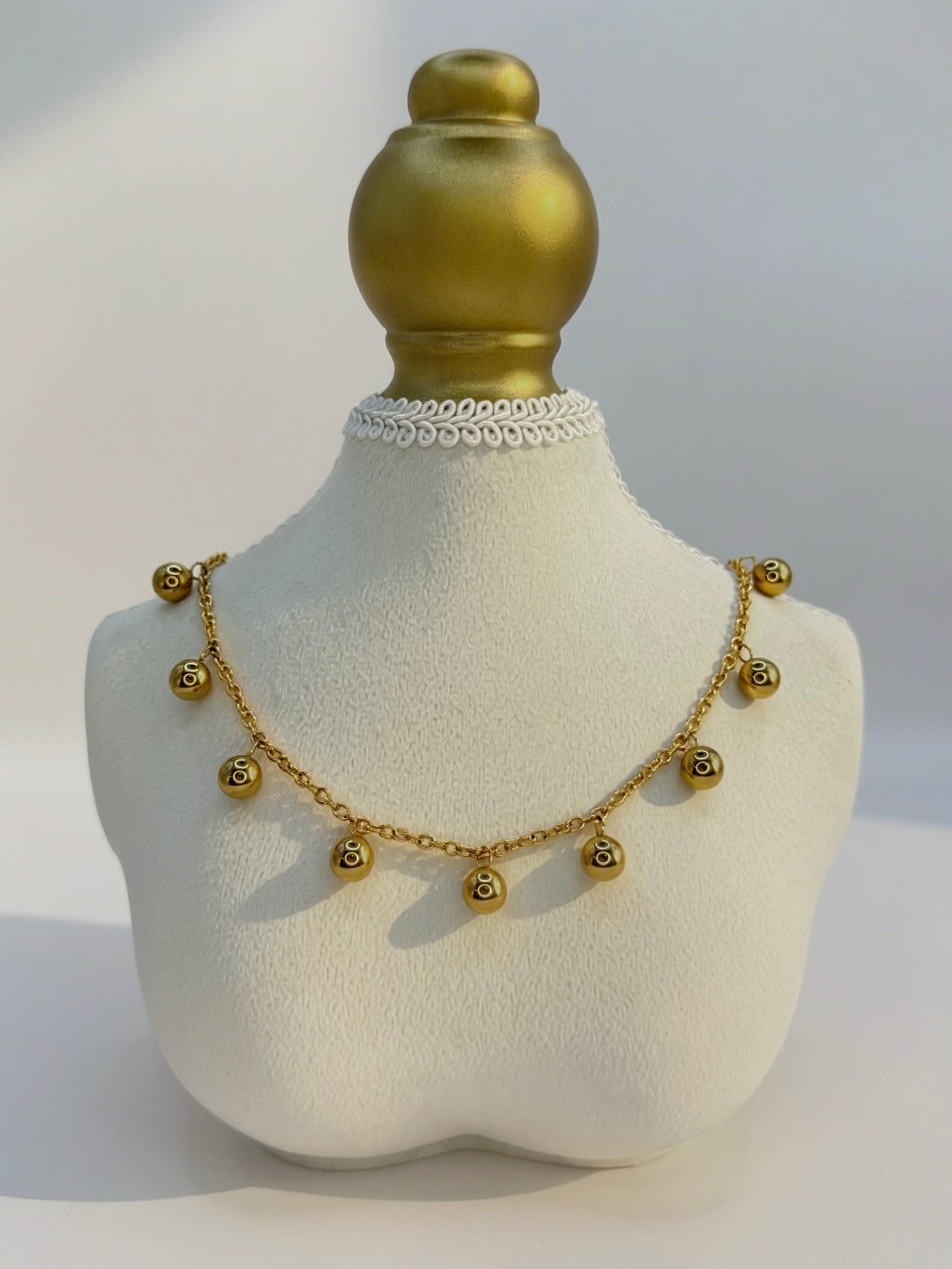 Helia Necklace