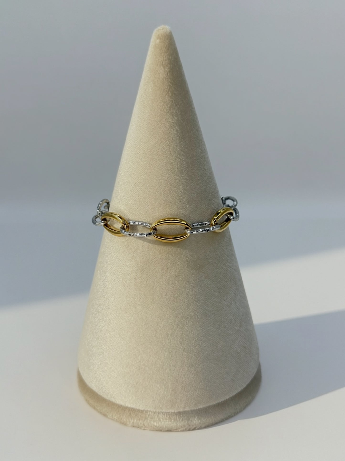 Zeuxi Bracelet