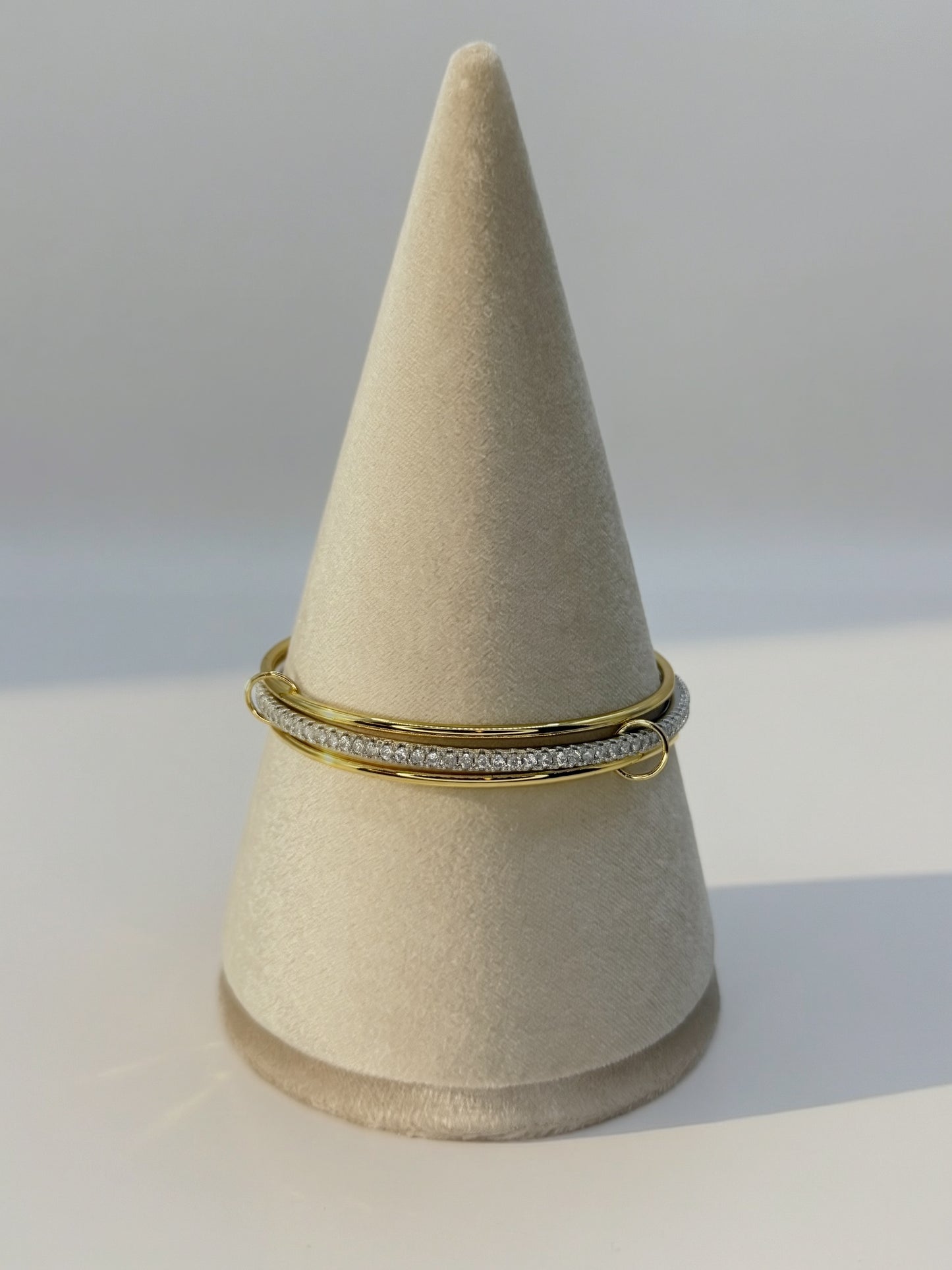 Kyklos Bangle Bracelet