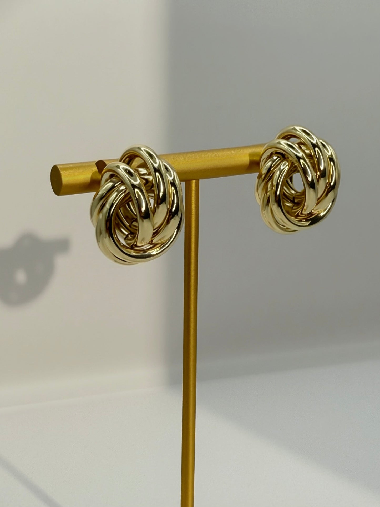 Desmós Stud Earrings