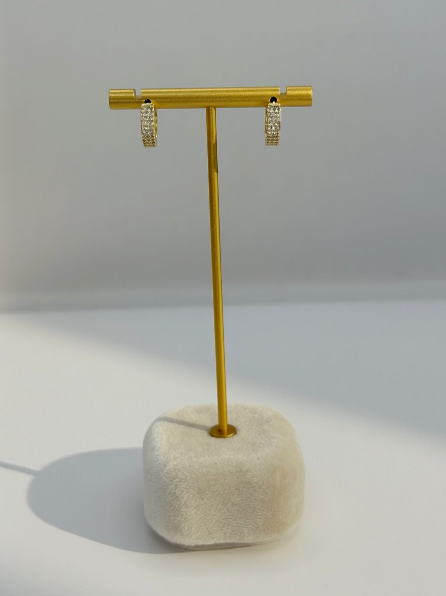 Elli Huggie Earrings