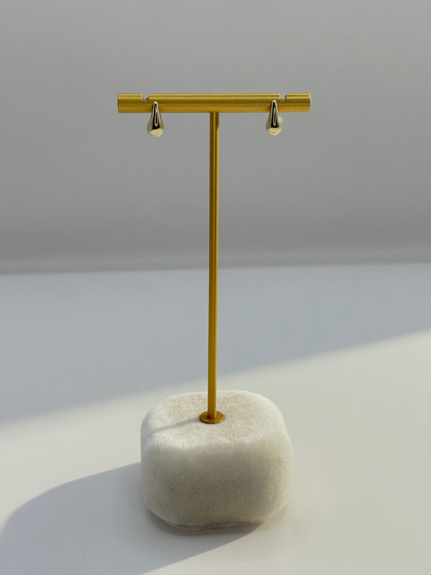 Nera Teardrop Earrings
