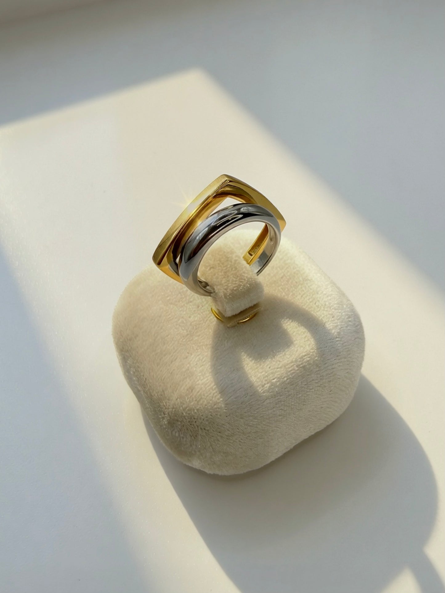 Nexus Ring